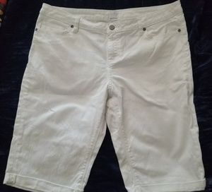 New York and Co SOHO jean shorts size 14